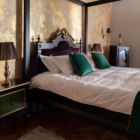 Magister Seven Bed and Breakfast Sibiu Exteriör bild
