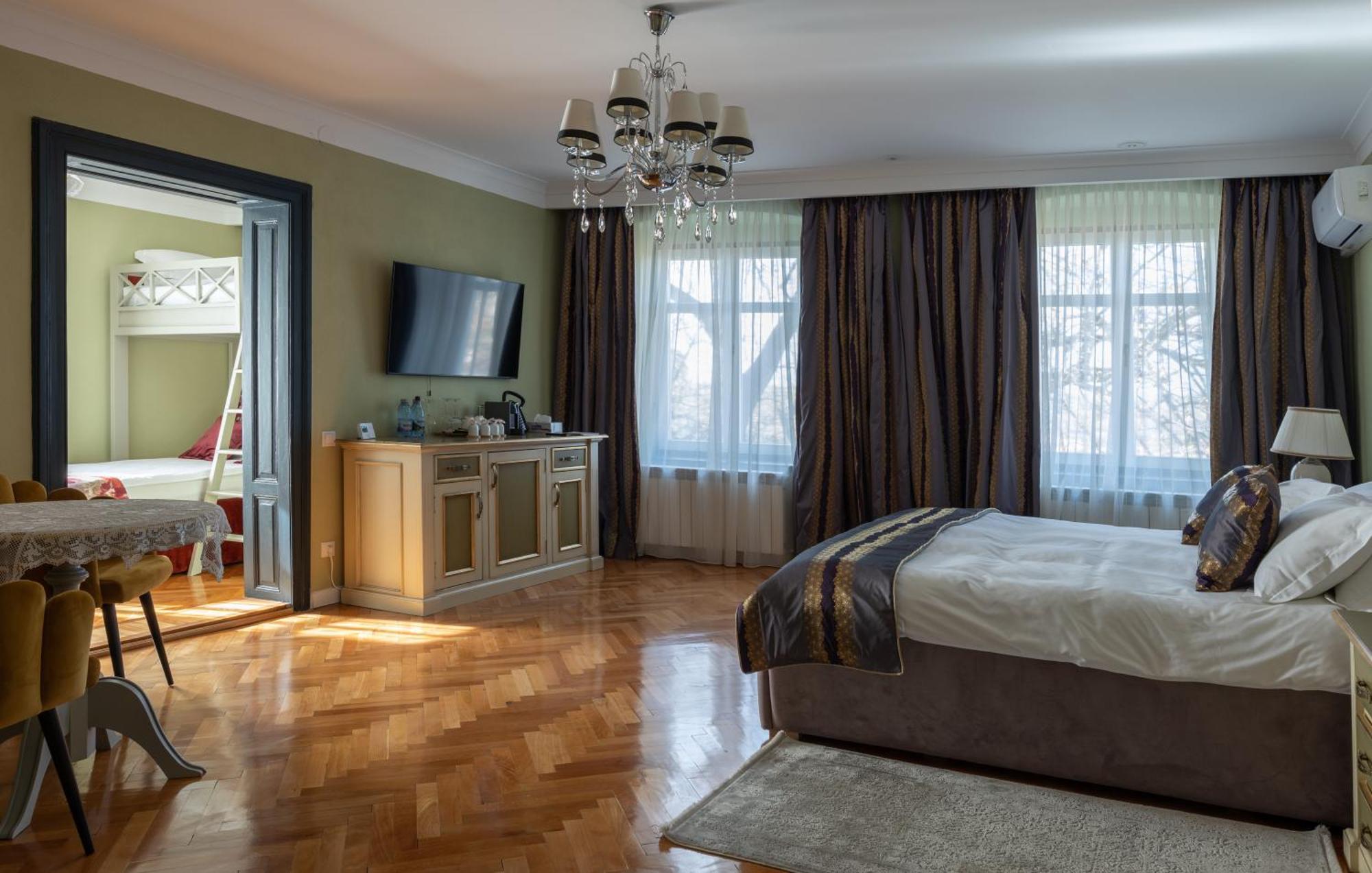 Magister Seven Bed and Breakfast Sibiu Exteriör bild