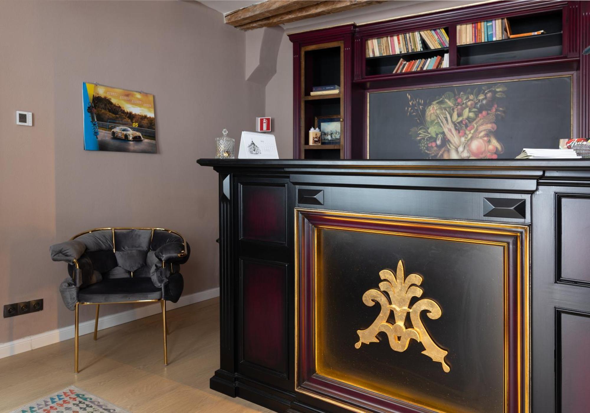 Magister Seven Bed and Breakfast Sibiu Exteriör bild