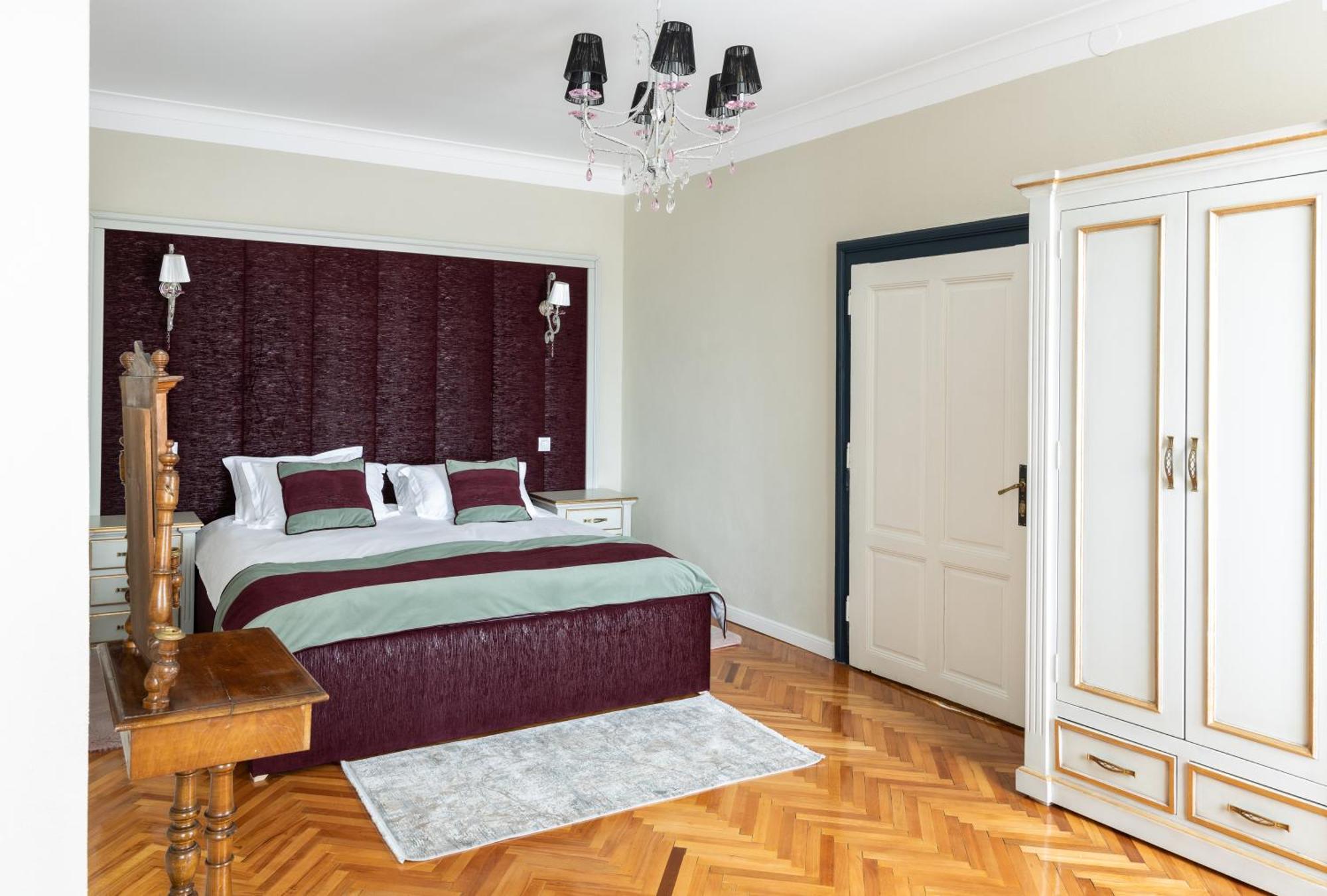 Magister Seven Bed and Breakfast Sibiu Exteriör bild