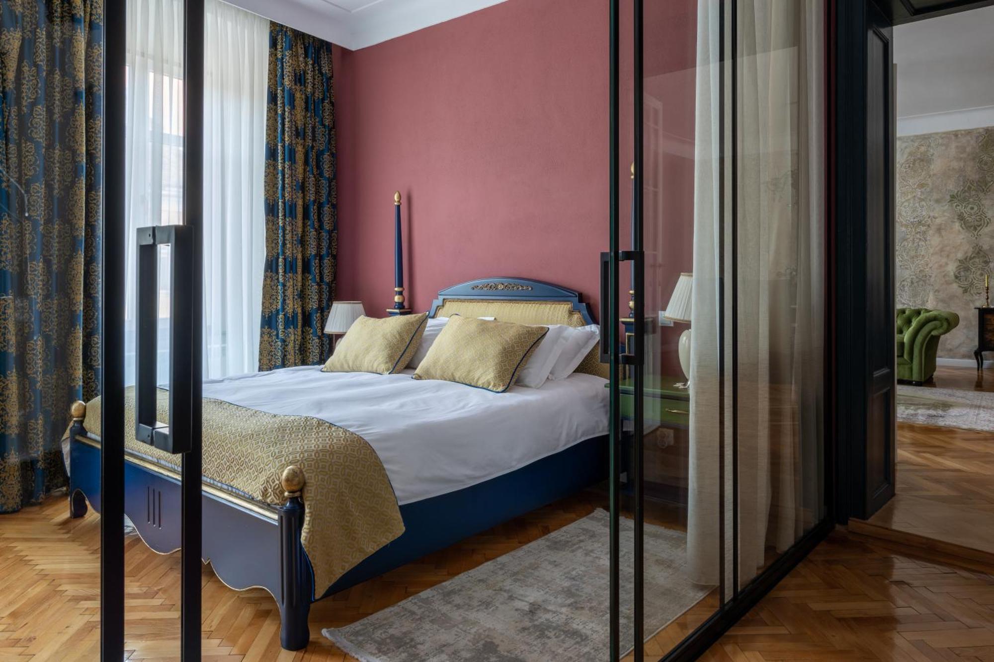 Magister Seven Bed and Breakfast Sibiu Exteriör bild
