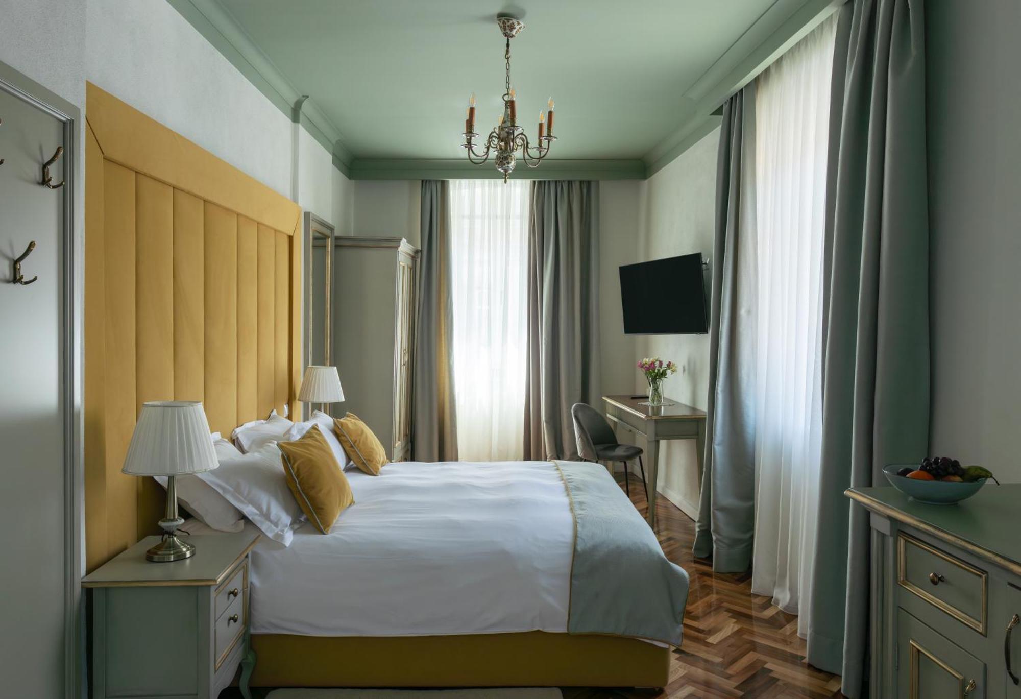Magister Seven Bed and Breakfast Sibiu Exteriör bild