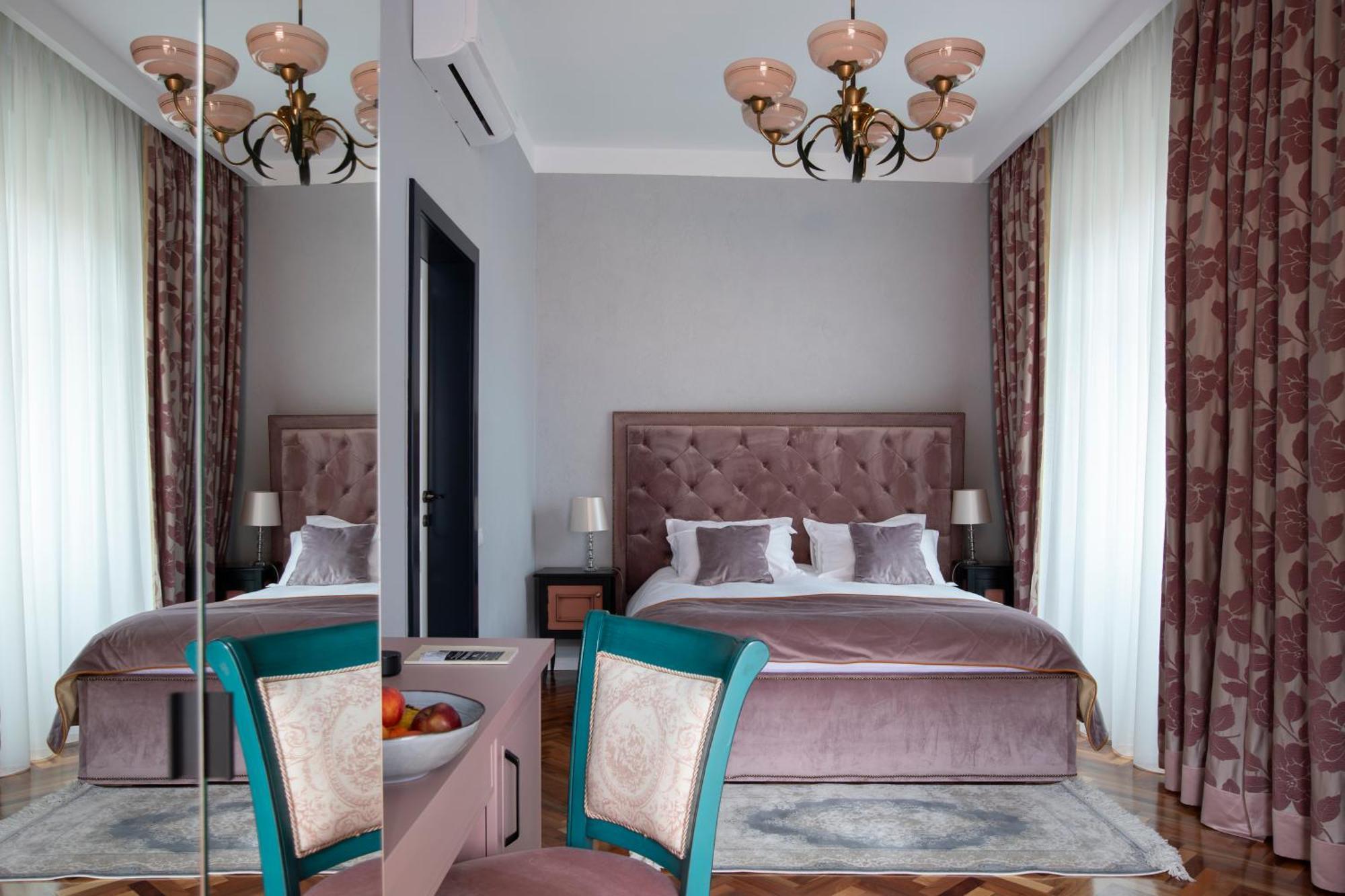 Magister Seven Bed and Breakfast Sibiu Exteriör bild